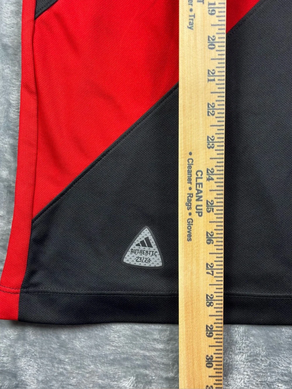 Peru Adidas Authentic 2023/24 Away Soccer Jersey Size Large Slim Fit Aeroready